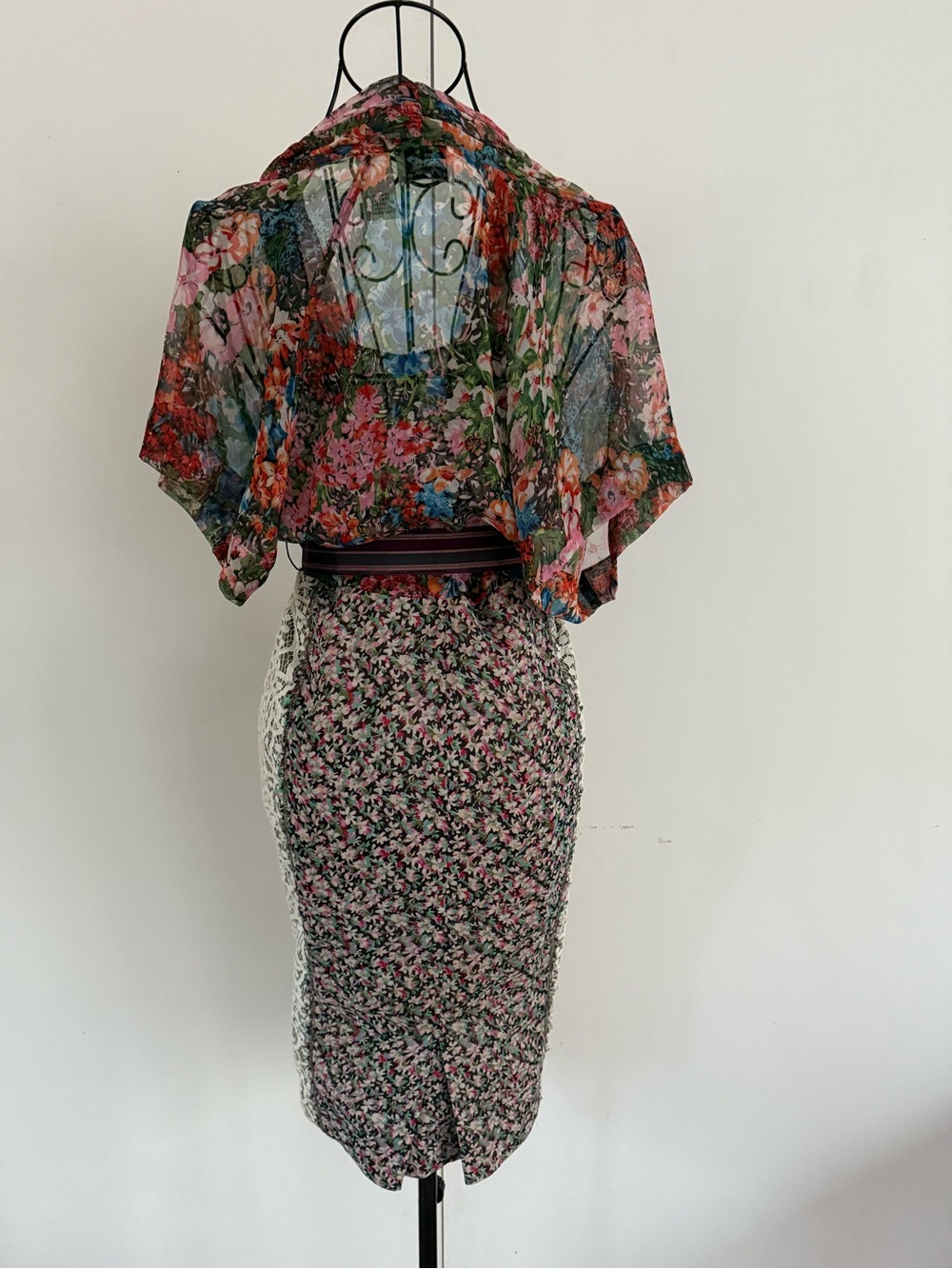 Byron Lars Floral Wrap Tie-Waist Midi Dress in Multi-Color & Multi-Texture Sz 0 - Picture 6 of 15